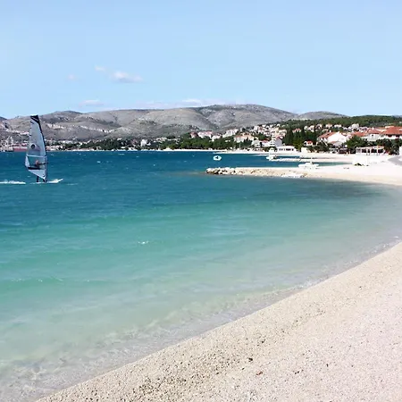 With Parking Space - 22015 Apartman Trogir