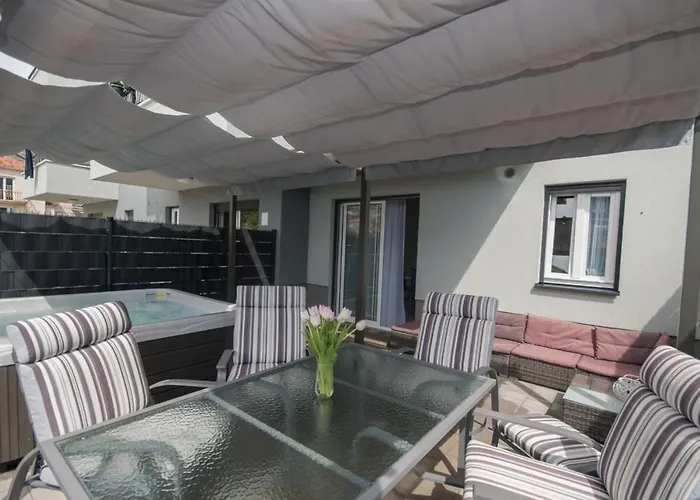 Apartman With Parking Space - 22015