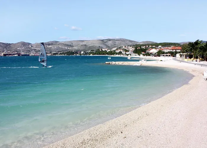 With Parking Space - 22015 Apartman Trogir
